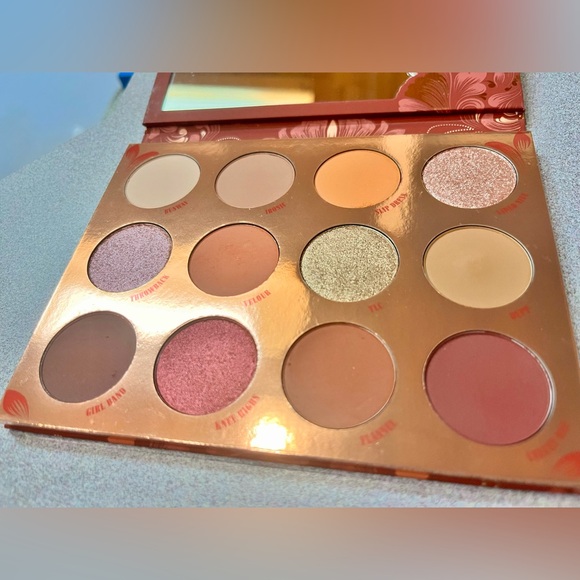 Colourpop Plush Like Me Eye Shadow Palette - Picture 5 of 5